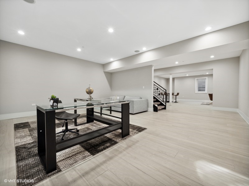 1341 Pfingsten Road Northbrook, IL 60062 - Photo 35 of 58