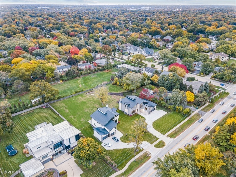1341 Pfingsten Road Northbrook, IL 60062 - Photo 51 of 58 an aerial view of multiple house