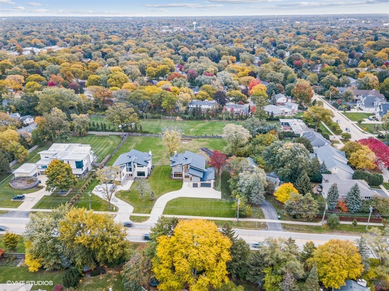 1341 Pfingsten Road Northbrook, IL 60062 - Photo 53 of 58 an aerial view of lake residential houses with swimming pool and outdoor space