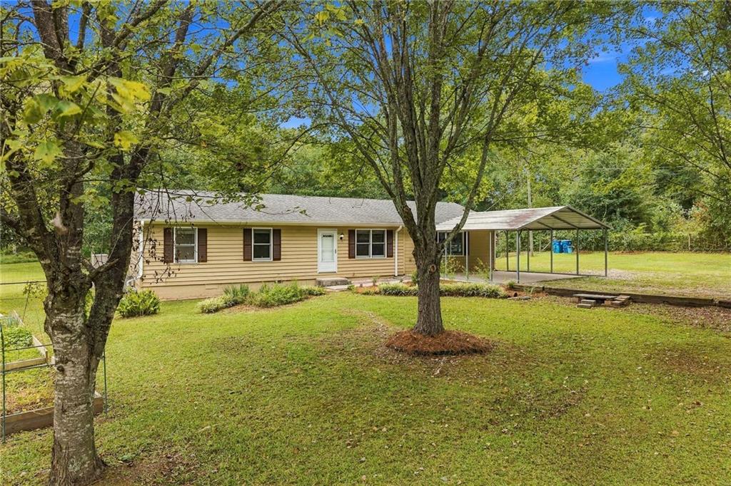 1639 Flowery Branch Road Hoschton, GA 30548 - Photo 5 of 66 Gallery Image 5