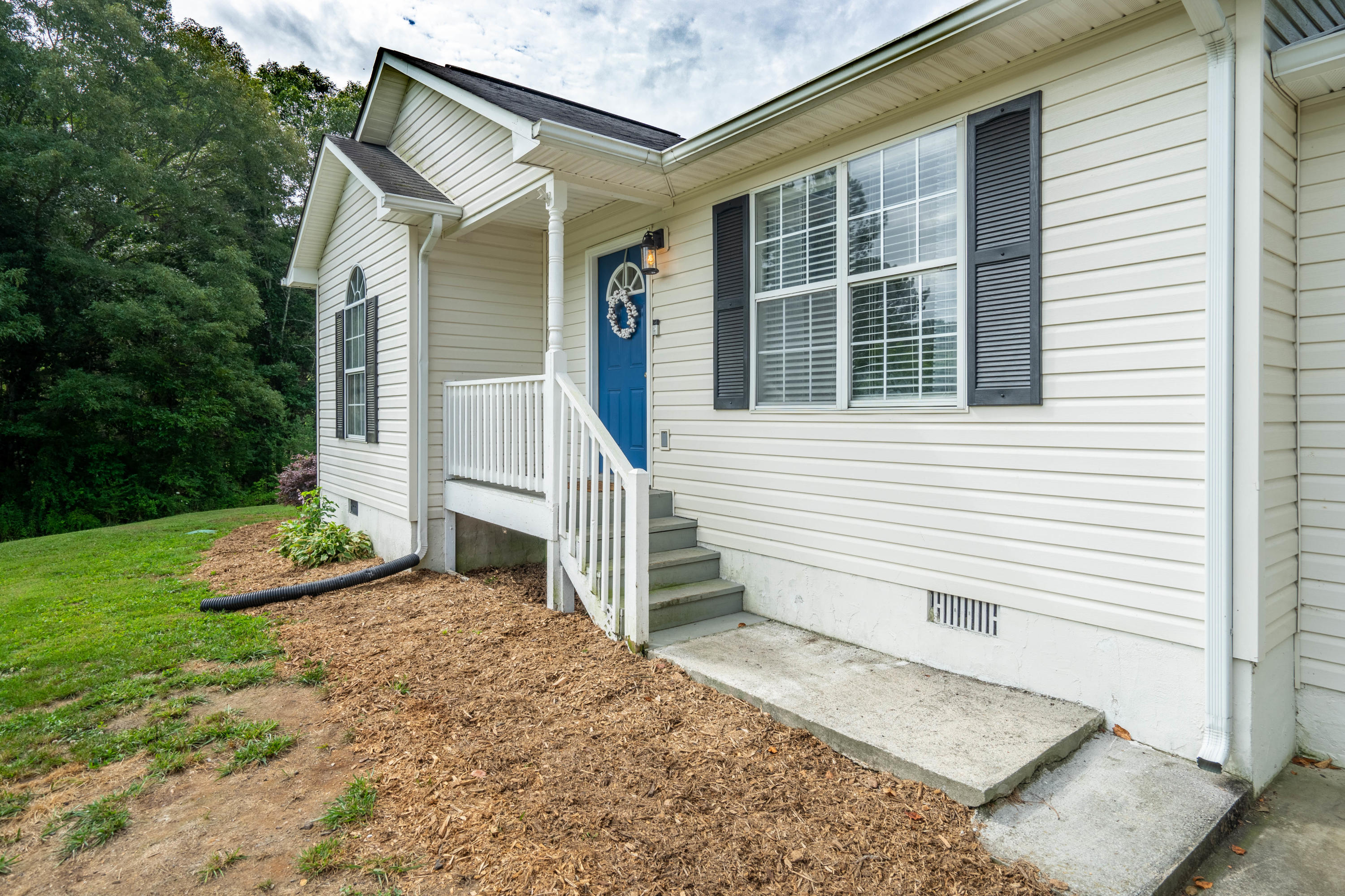 9042 Bramlett Road Harrison, TN 37341 - Photo 4 of 26 4Bramlett Rd 9042 (23 of 26)