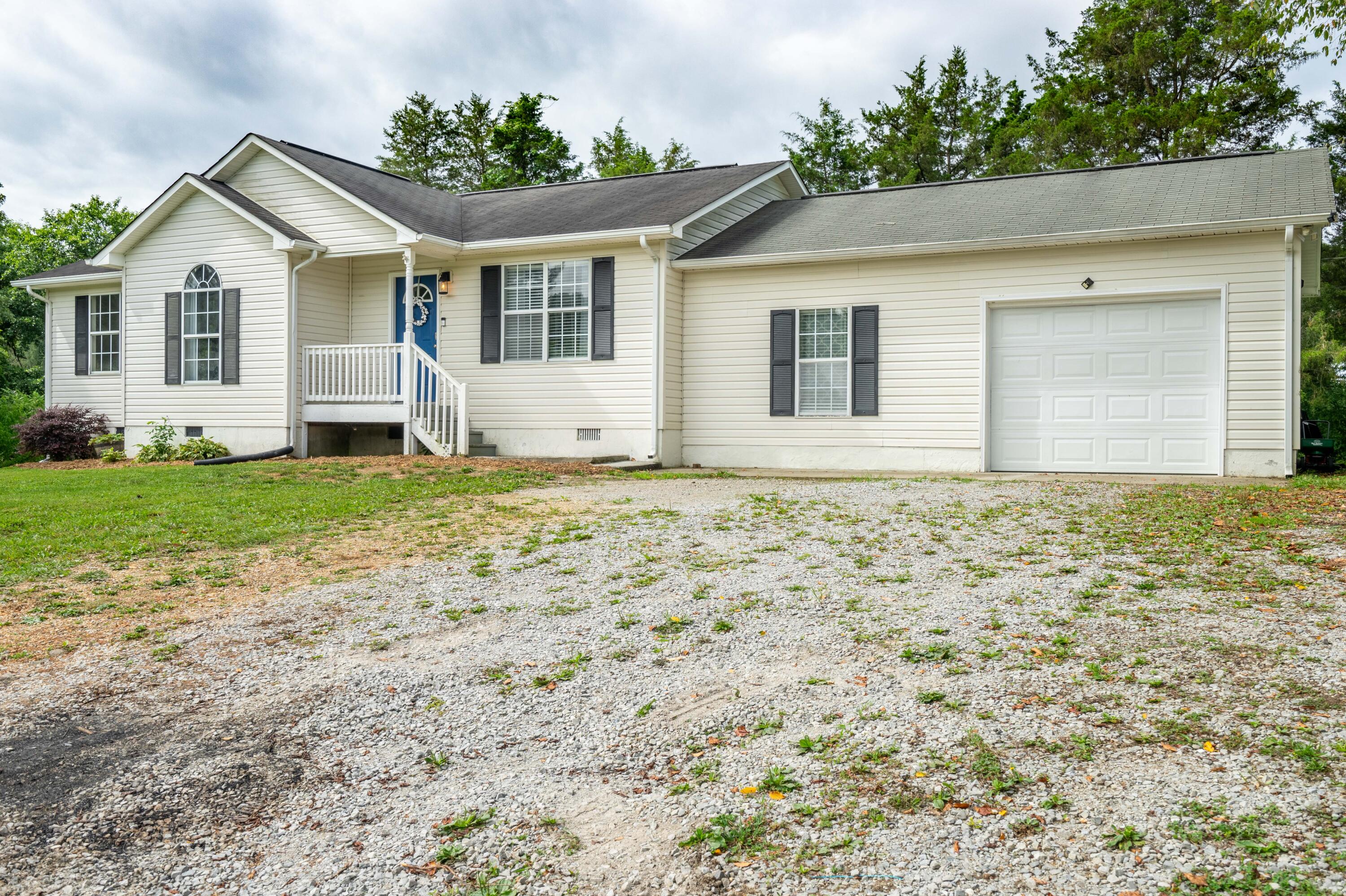 9042 Bramlett Road Harrison, TN 37341 - Photo 5 of 26 3Bramlett Rd 9042 (22 of 26)