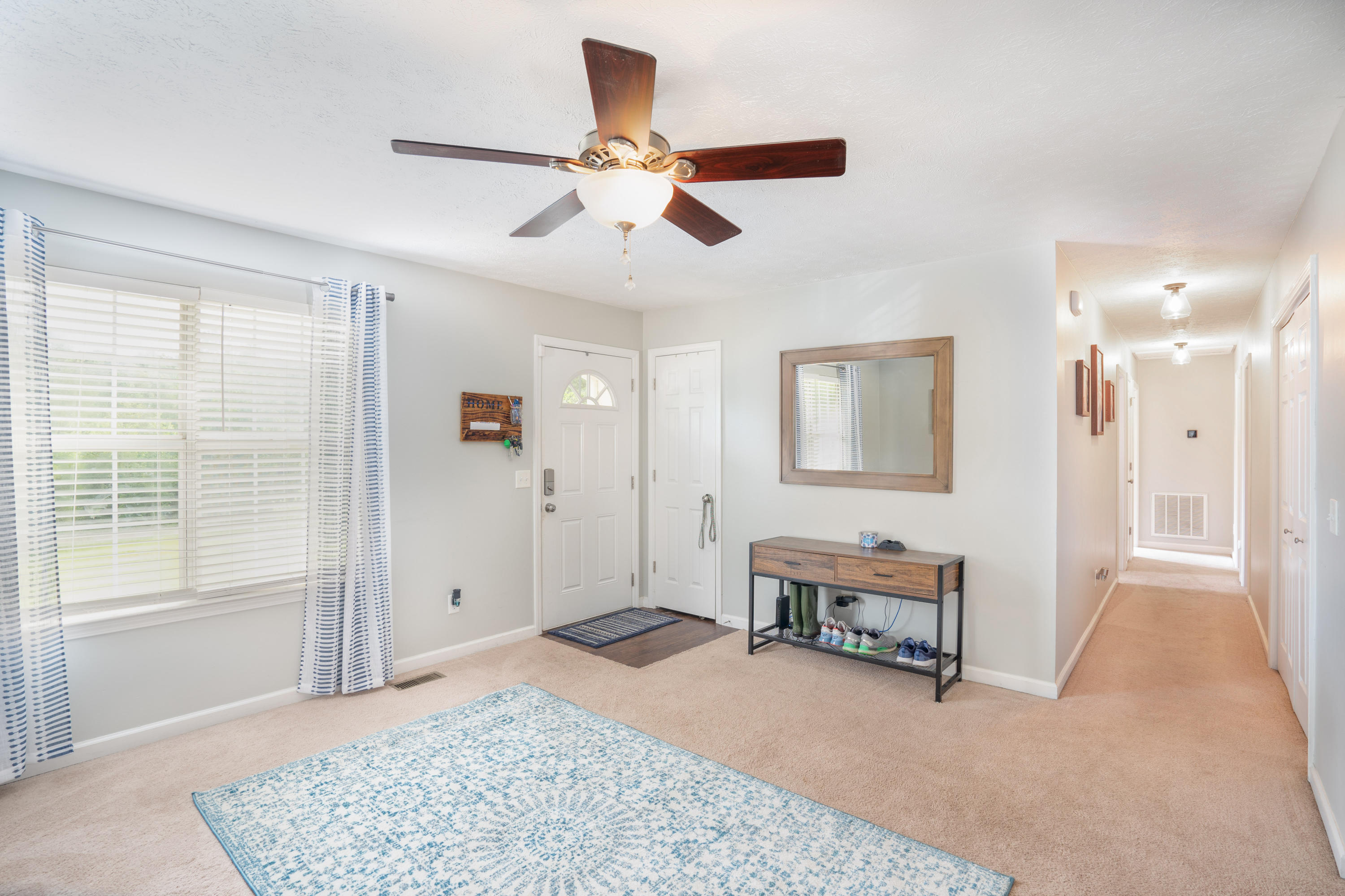 9042 Bramlett Road Harrison, TN 37341 - Photo 6 of 26 Bramlett Rd 9042 (1 of 26)