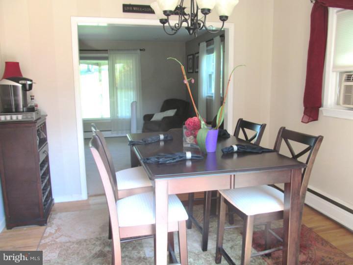 646 North Pleasantview Road Pottstown, PA 19464 - Photo 7 of 17 Dining Room