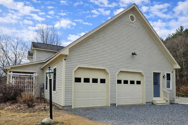 $639,000 | 692 Old Walpole Road, Surry, NH 03431