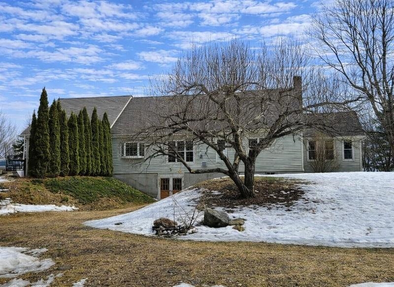 692 Old Walpole Road Surry, NH 03431 - Photo 15 of 71