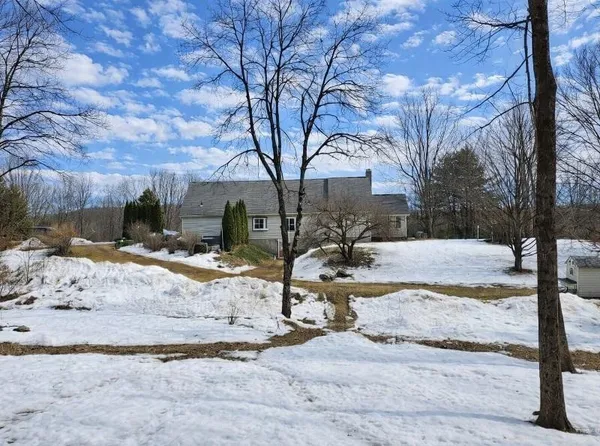 $639,000 | 692 Old Walpole Road, Surry, NH 03431
