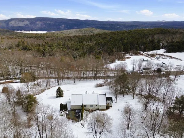 $639,000 | 692 Old Walpole Road, Surry, NH 03431