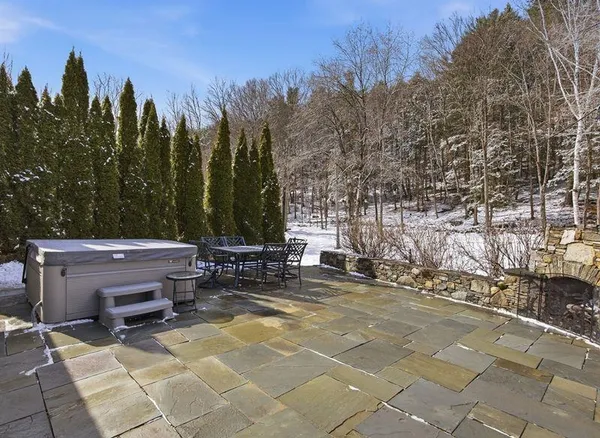 $639,000 | 692 Old Walpole Road, Surry, NH 03431