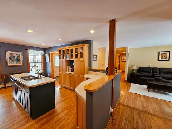 $639,000 | 692 Old Walpole Road, Surry, NH 03431