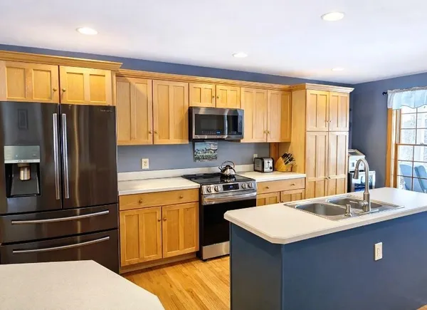 $639,000 | 692 Old Walpole Road, Surry, NH 03431