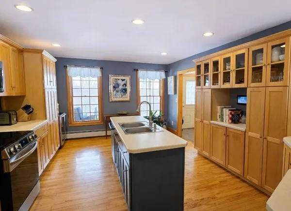 $639,000 | 692 Old Walpole Road, Surry, NH 03431