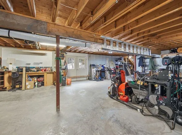 $639,000 | 692 Old Walpole Road, Surry, NH 03431