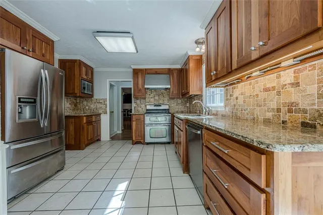 $475,000 | 5055 Puritan Drive, Sugar Hill, GA 30518