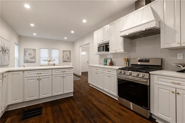 $424,900 | 3219 Charlotte Street, Kansas City, MO 64109