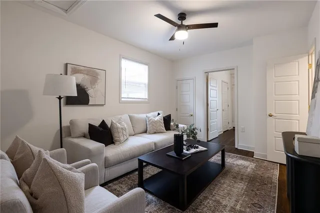 $424,900 | 3219 Charlotte Street, Kansas City, MO 64109