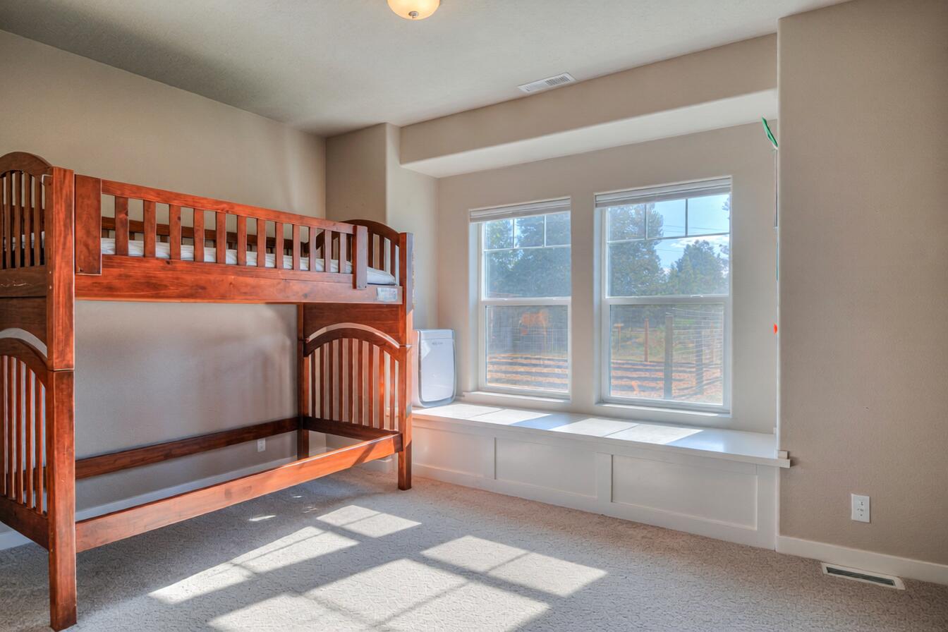 53475 Bridge Drive La Pine, OR 97739 - Photo 12 of 34 IMG_7159