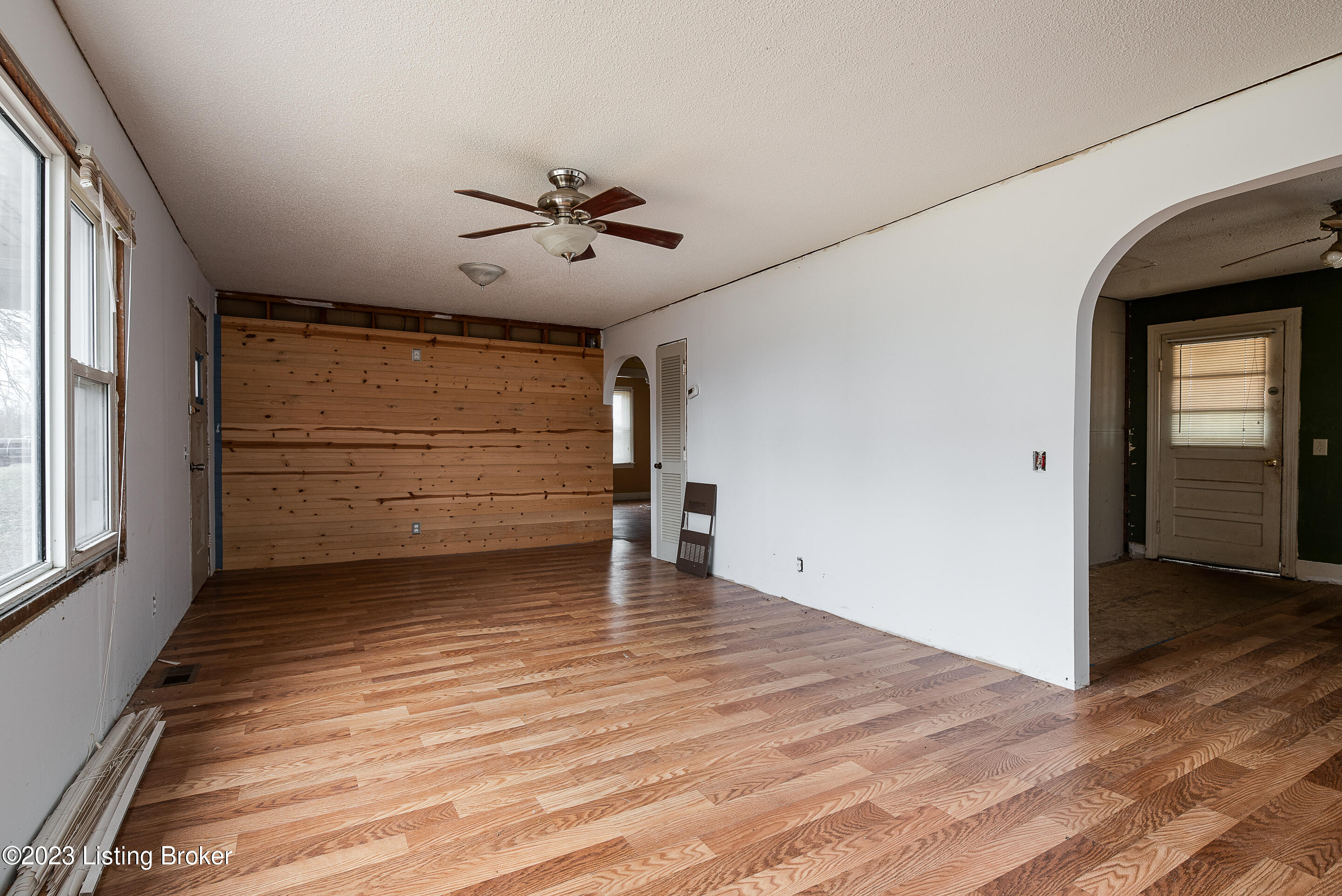 96 Rineyville-Big Springs Road Radcliff, KY 40160 - Photo 7 of 34 Living Room