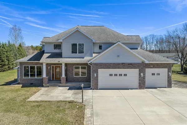 $587,000 | S4185 Whispering Pines Drive, Baraboo, WI 53913