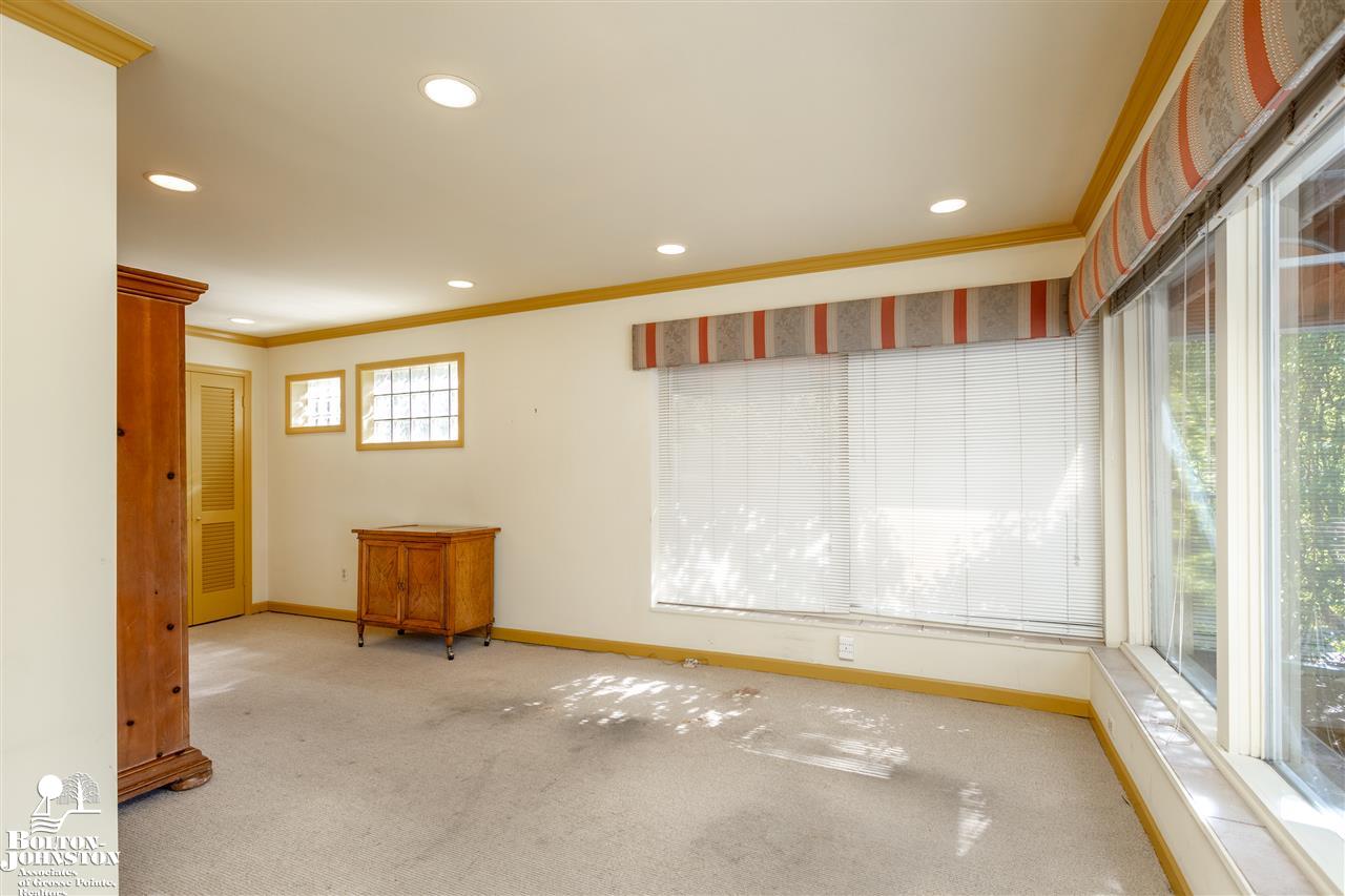 1231 Torrey Road Grosse Pointe Woods, MI 48236 - Photo 17 of 41