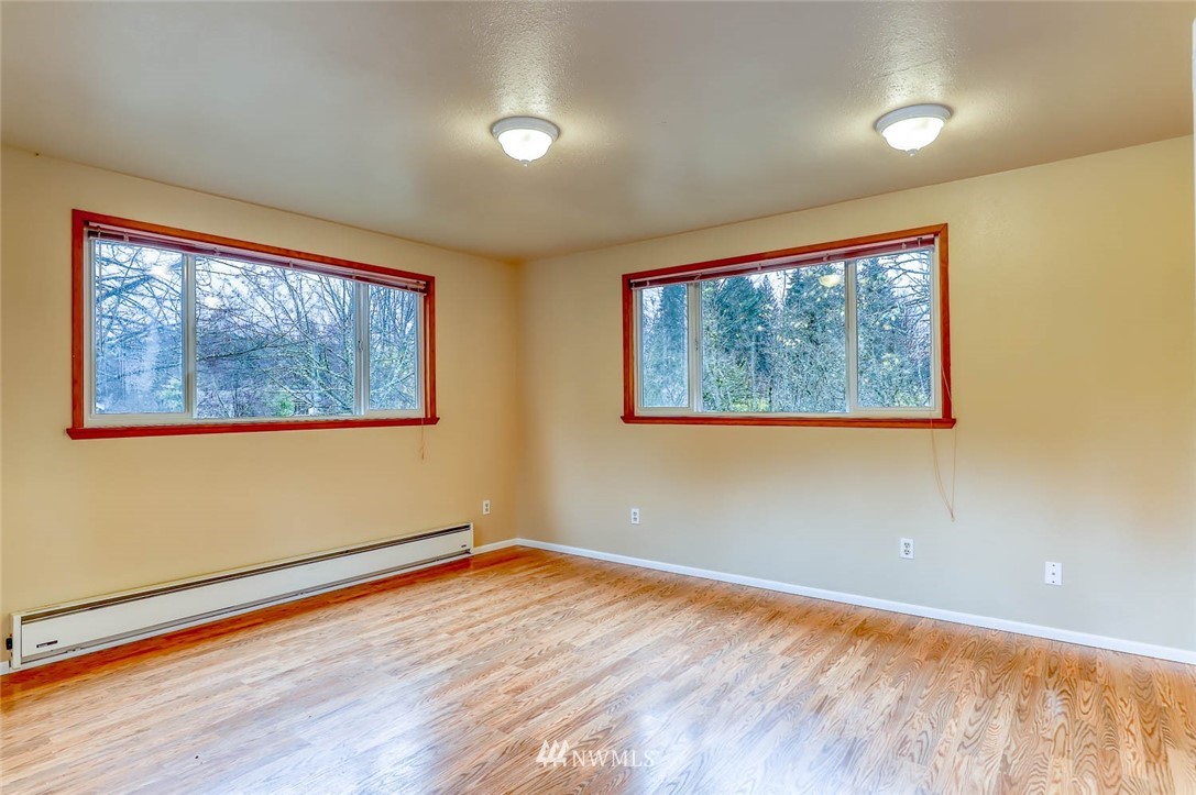 26215 Barrett Road Northeast Kingston, WA 98346 - Photo 17 of 38 Gallery Image 17