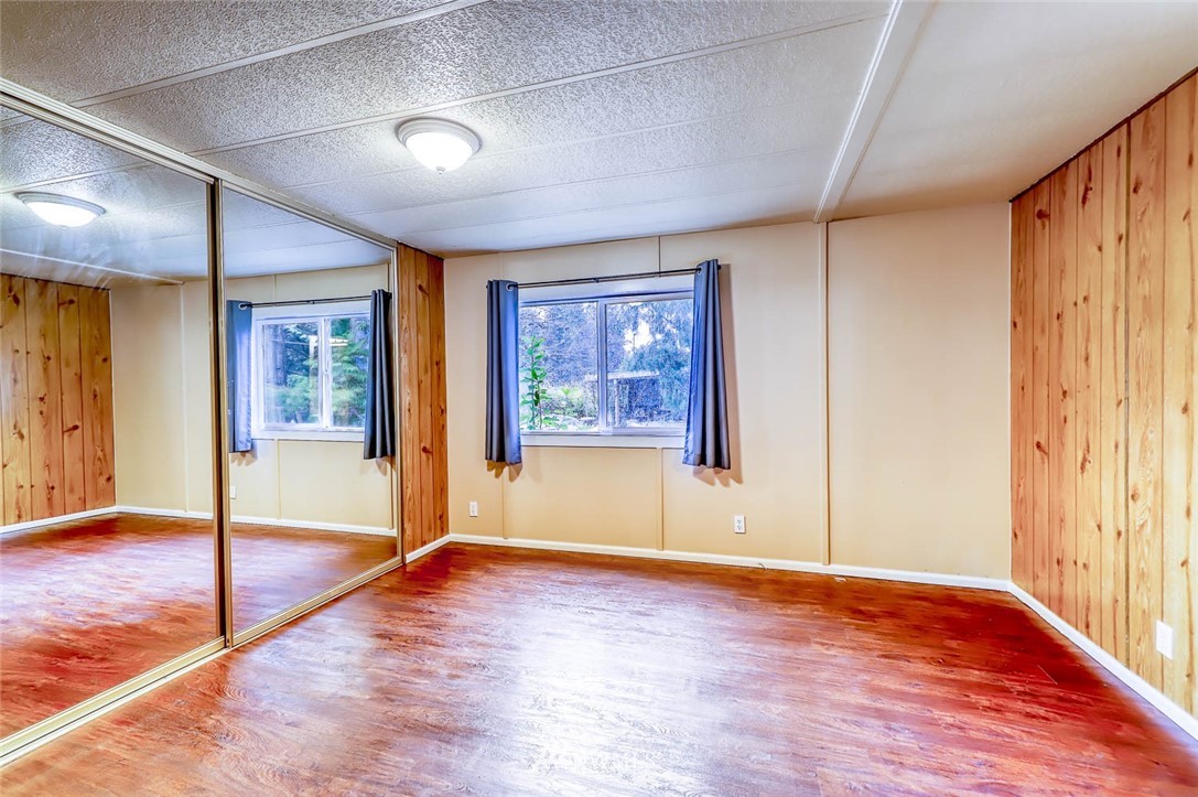 26215 Barrett Road Northeast Kingston, WA 98346 - Photo 20 of 38 Gallery Image 20