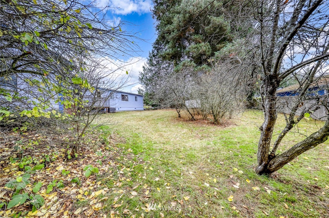 26215 Barrett Road Northeast Kingston, WA 98346 - Photo 5 of 38 Gallery Image 5