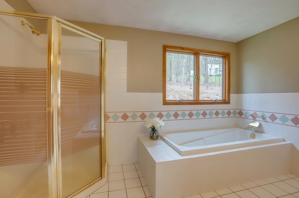 108 Littleton Road Harvard, MA 01451 - Photo 17 of 31