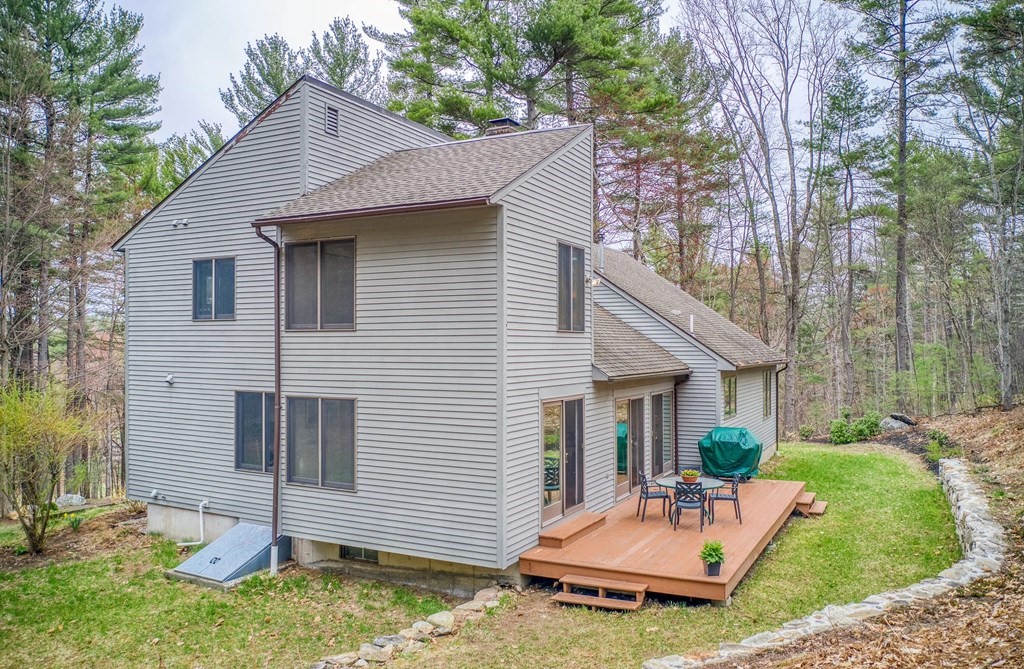 108 Littleton Road Harvard, MA 01451 - Photo 3 of 31