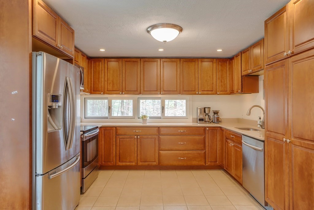 108 Littleton Road Harvard, MA 01451 - Photo 7 of 31