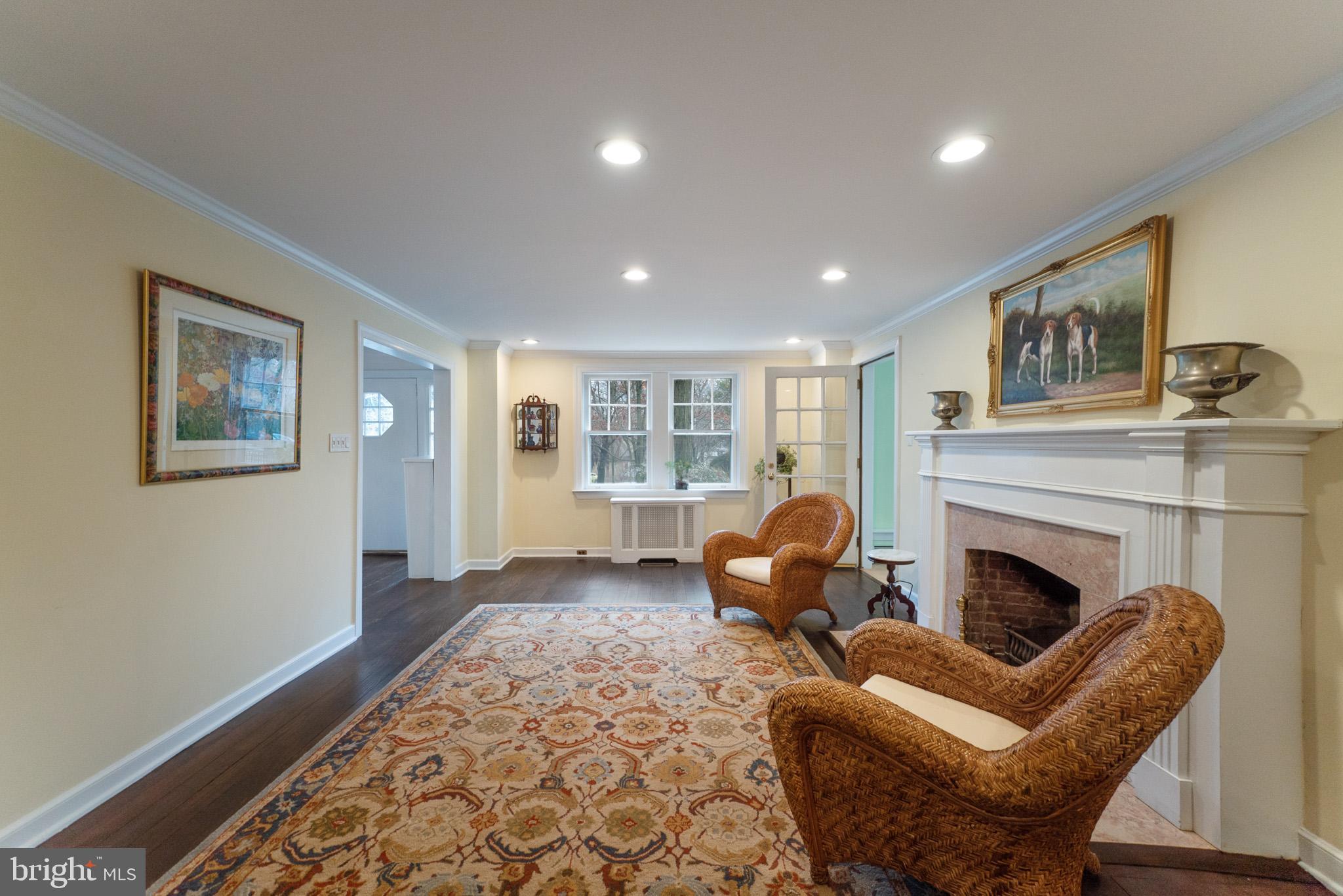 512 North Chester Road Swarthmore, PA 19081 - Photo 5 of 32 Living Room