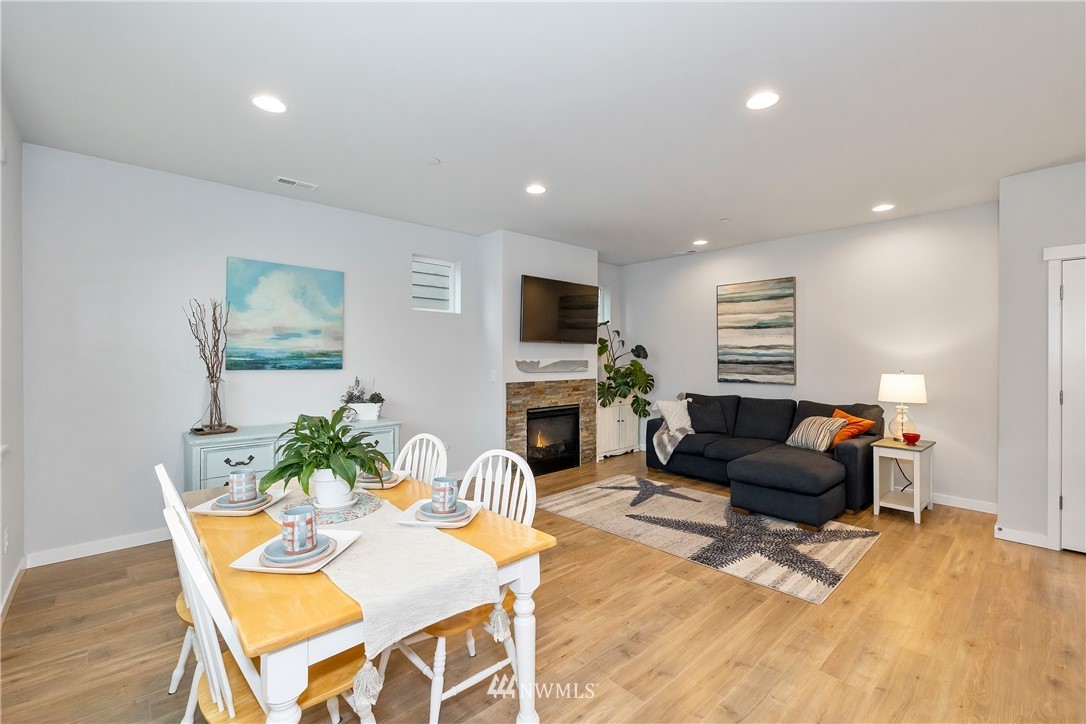1037 Banyan Road Bremerton, WA 98310 - Photo 11 of 28 Gallery Image 11