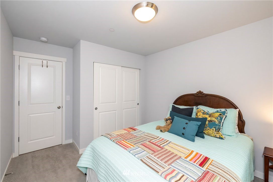 1037 Banyan Road Bremerton, WA 98310 - Photo 19 of 28 Gallery Image 19