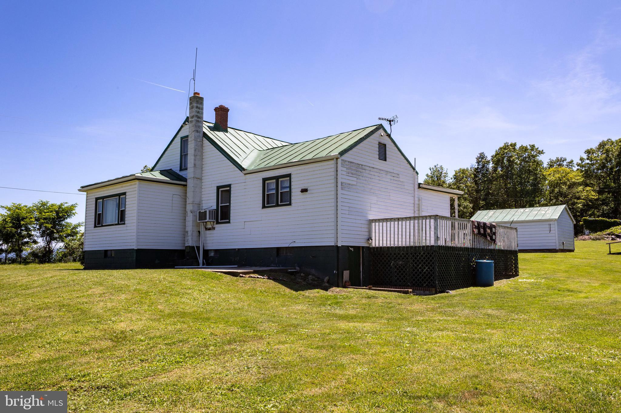 3233 Newport Road Shenandoah, VA 22849 - Photo 7 of 55