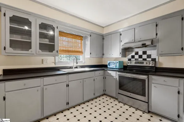 $300,000 | 202 Brook Street, Clemson, SC 29631