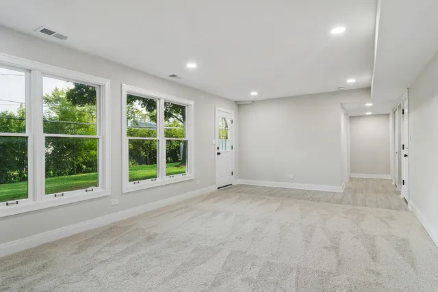 $584,000 | 1420 Hassell Road, Hoffman Estates, IL 60169