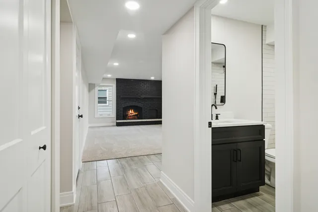 $584,000 | 1420 Hassell Road, Hoffman Estates, IL 60169