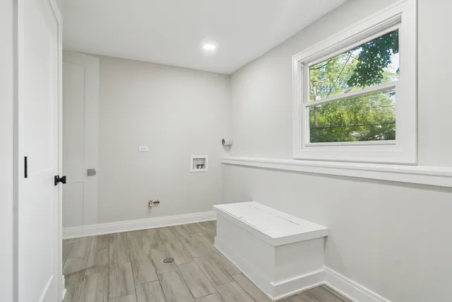 $584,000 | 1420 Hassell Road, Hoffman Estates, IL 60169