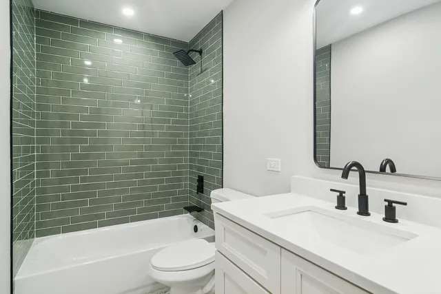 $584,000 | 1420 Hassell Road, Hoffman Estates, IL 60169