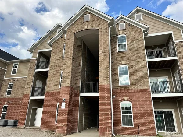 $1,450 | 235 Harmony Mdws Court, Dardenne Prairie, MO 63368
