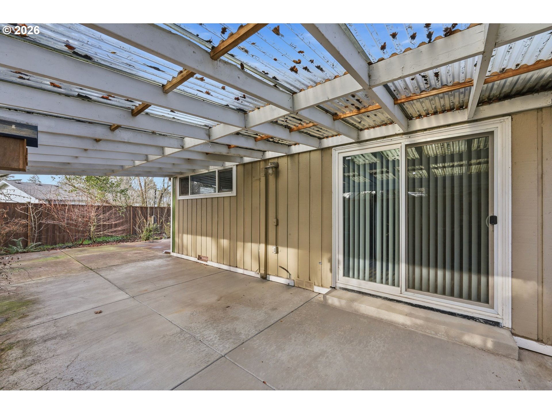 381 Marion Lane Eugene, OR 97404 - Photo 28 of 39 a view of a backyard