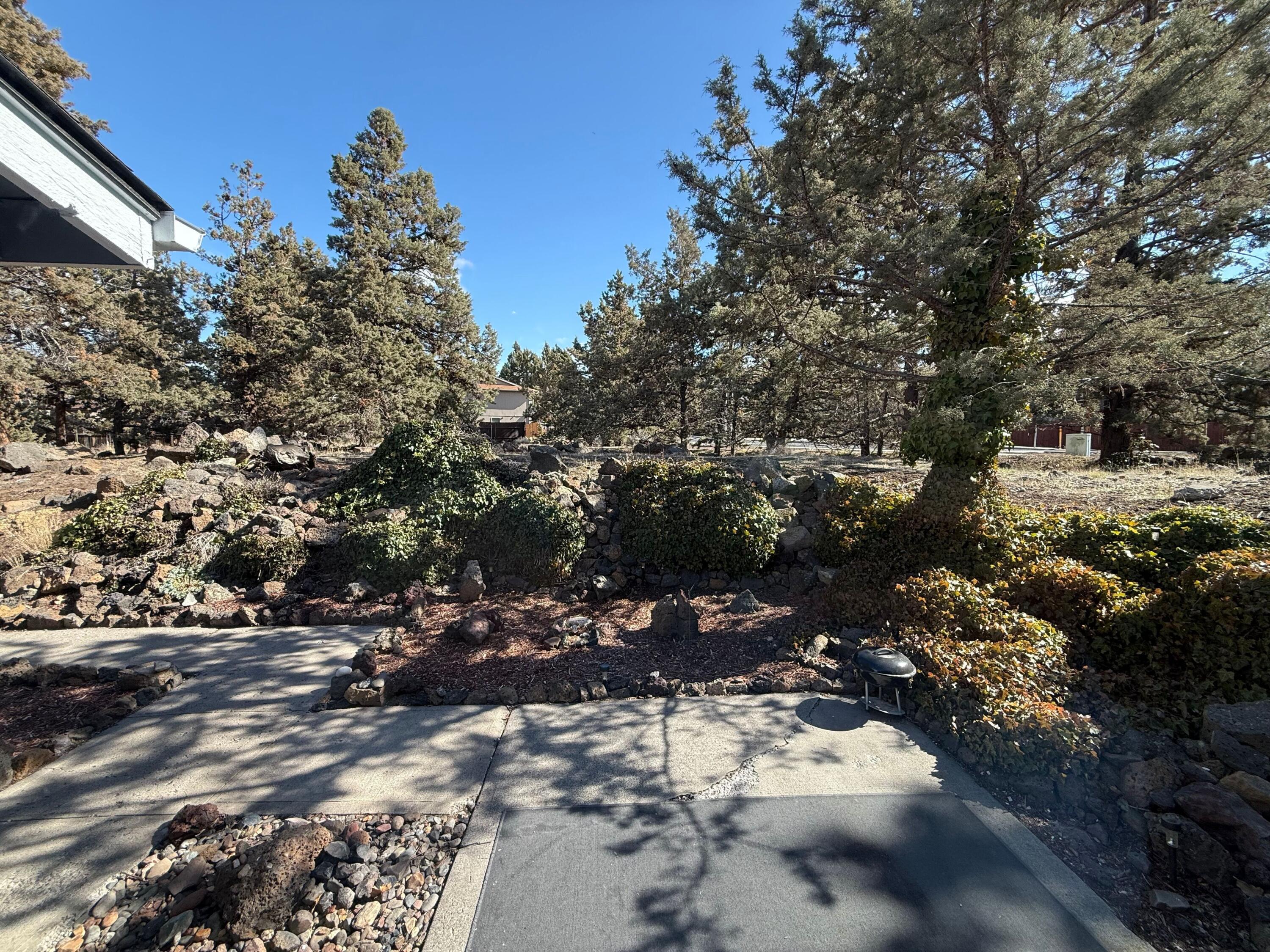 1700 Northeast Wells Acres Road, Unit 3 Bend, OR 97701 - Photo 13 of 15 IMG_0314