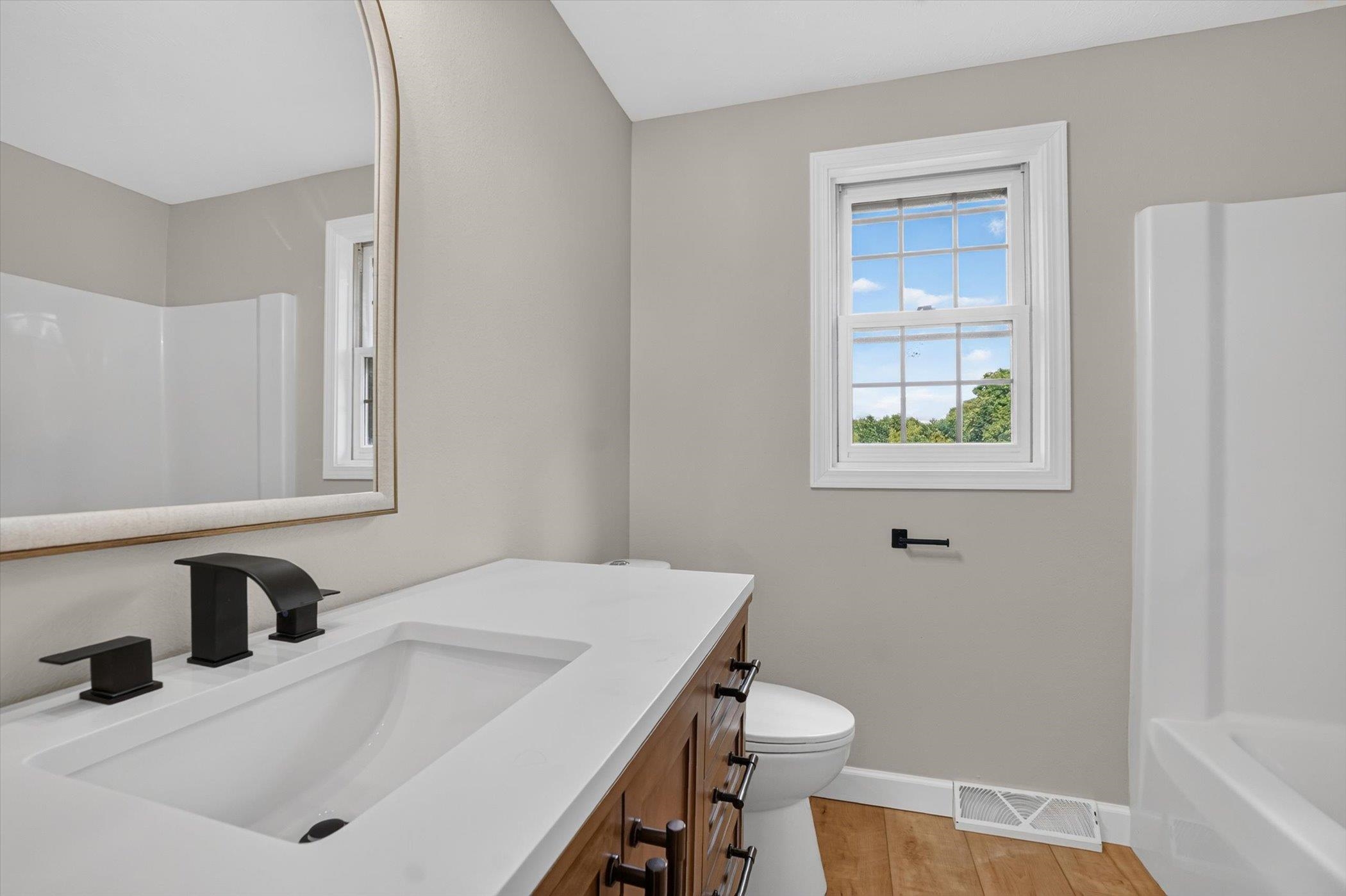 4437 South Oakley Road Janesville, WI 53546 - Photo 31 of 40