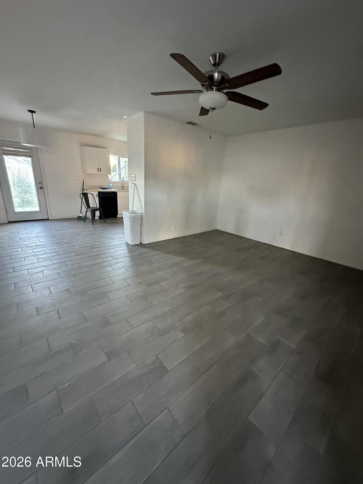 203 West Mission Lane Phoenix, AZ 85021 - Photo 12 of 17 living room