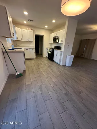 $360,000 | 203 West Mission Lane, Phoenix, AZ 85021