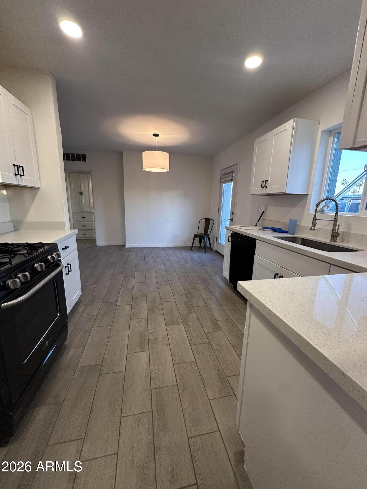 203 West Mission Lane Phoenix, AZ 85021 - Photo 5 of 17 kitchen 2