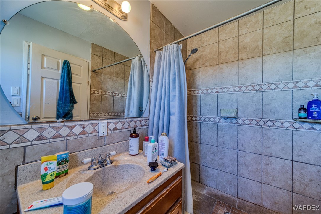 4063 Cavalry Road Fort Mohave, AZ 86426 - Photo 26 of 97 Bathroom