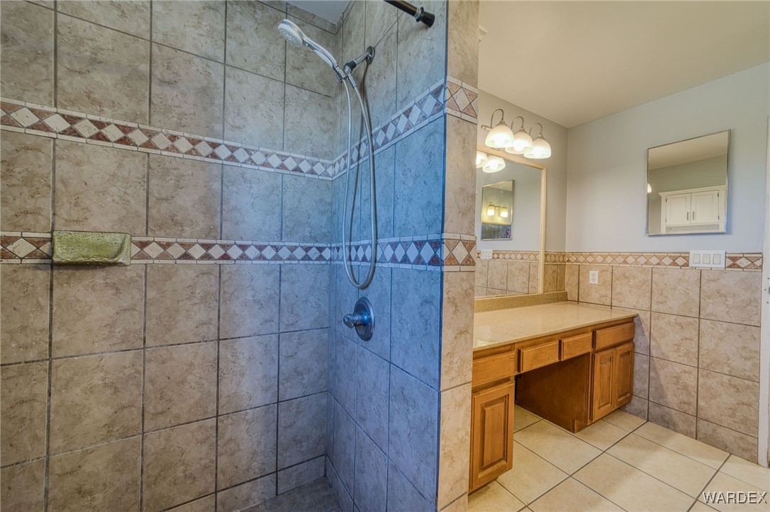 4063 Cavalry Road Fort Mohave, AZ 86426 - Photo 28 of 97 Bathroom