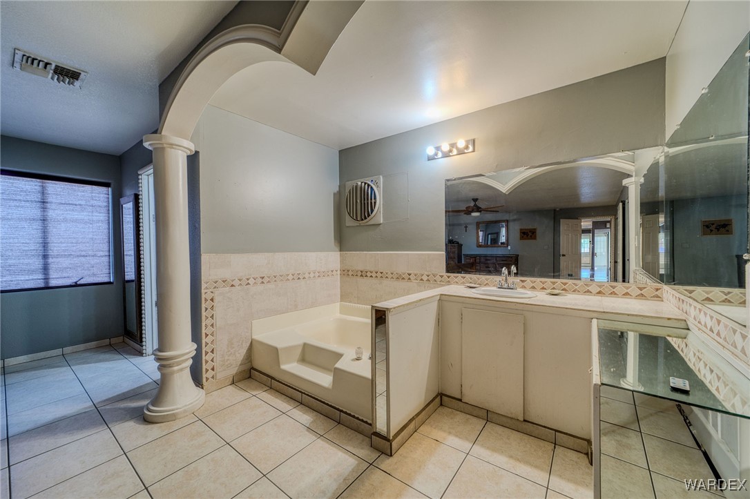 4063 Cavalry Road Fort Mohave, AZ 86426 - Photo 37 of 97 Bathroom