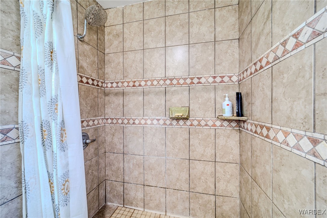 4063 Cavalry Road Fort Mohave, AZ 86426 - Photo 39 of 97 Bathroom